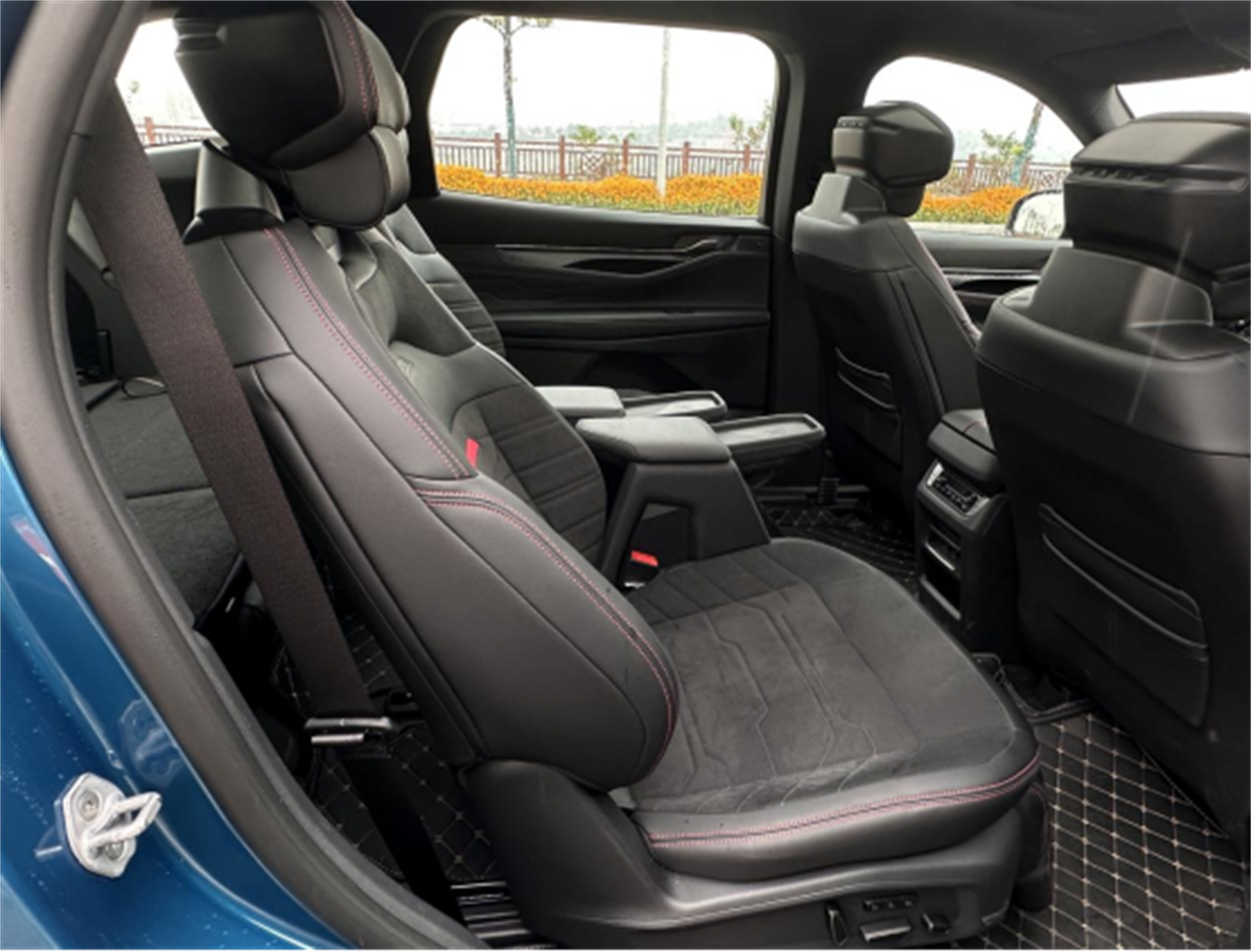 �����L������2����ɳ����ʵ��Ҳ���care�������L�춯ST-Line���ӣ�����ʦ�ṩ�زģ�1200.png