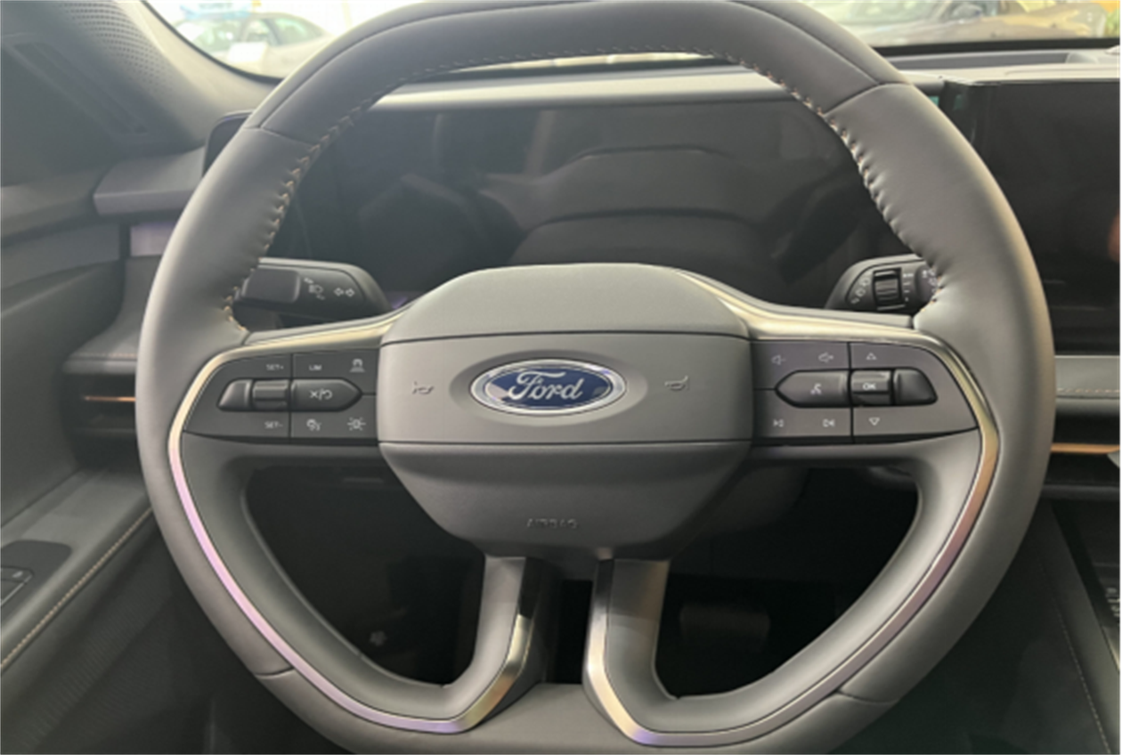 �����L����15����ʮ�򼶵�SUV��о����L�����������ү199.png